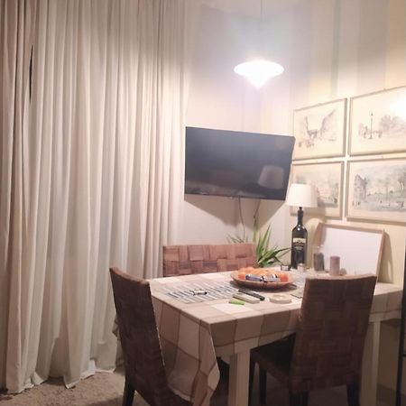 Room In Private Apartment Florencja Zewnętrze zdjęcie