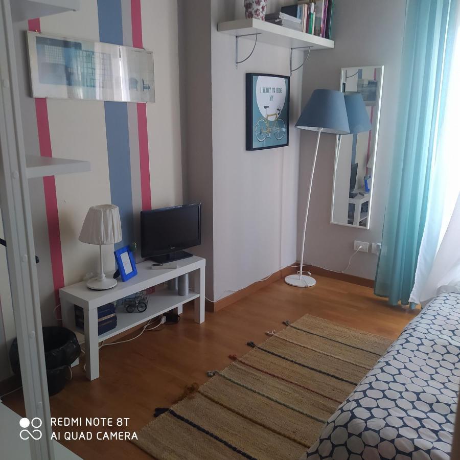 Room In Private Apartment Florencja Zewnętrze zdjęcie